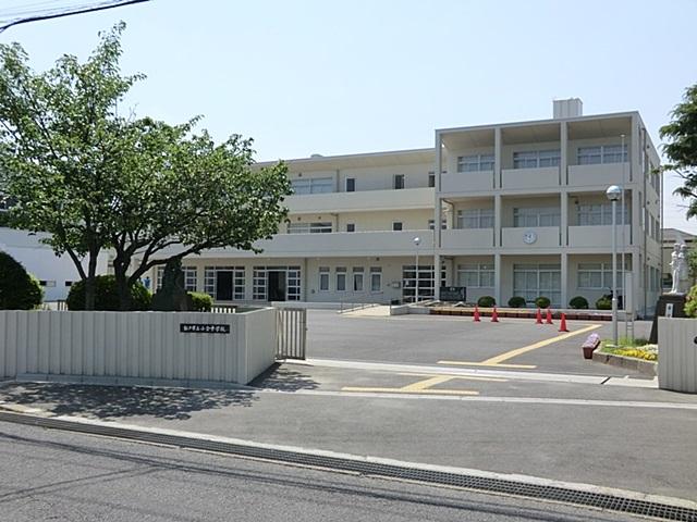 Junior high school. Matsudo Municipal put away junior high school