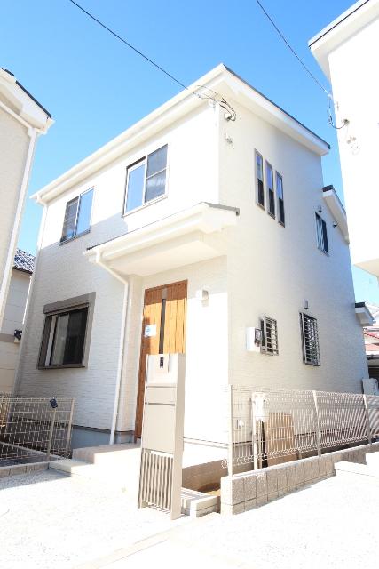 Local appearance photo. 1 Building Exterior Photos
