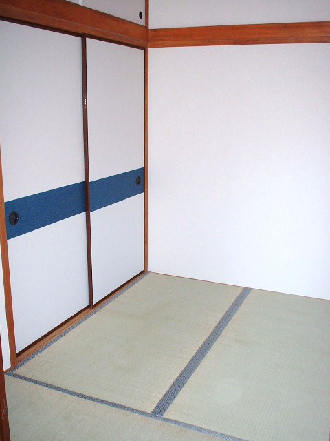 Living and room. Tatami new exchange before