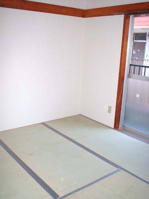 Living and room. Tatami new exchange before