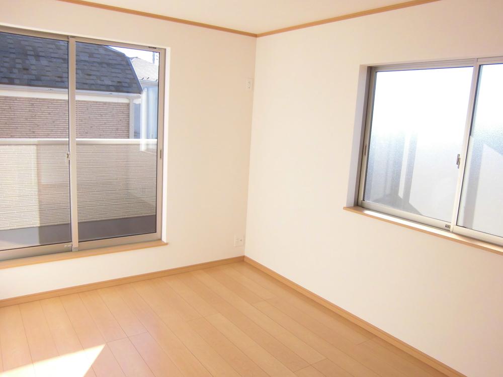 Non-living room. Western is