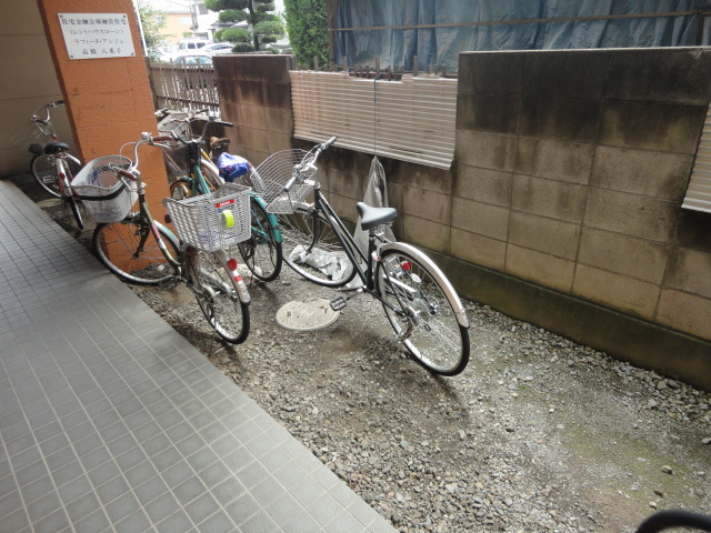 Other common areas.  ☆ Is a shared bicycle parking lots ☆