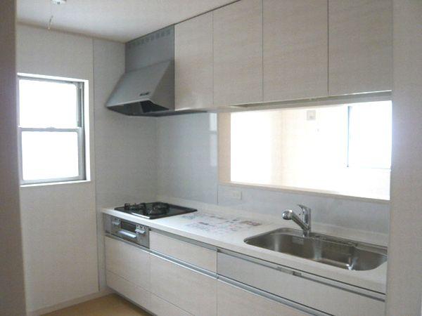 Kitchen. No. 2 place Indoor (September 2013) Shooting