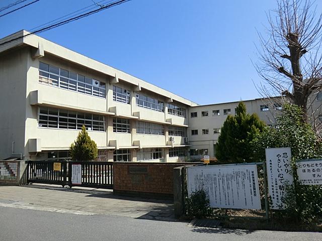 Primary school. 359m to Matsudo Municipal Kamihongo Elementary School