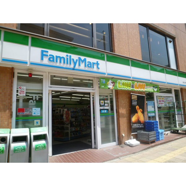 Convenience store. 465m to FamilyMart Matsudo Station (convenience store)