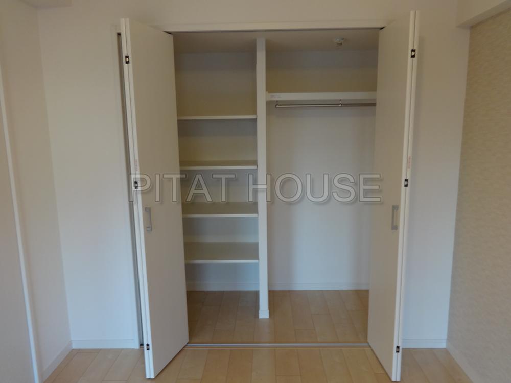 Receipt.  [Receipt] Equipped with storage capacity in each room