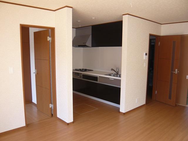 Living. 1 Building room (September 20, 2013) Shooting