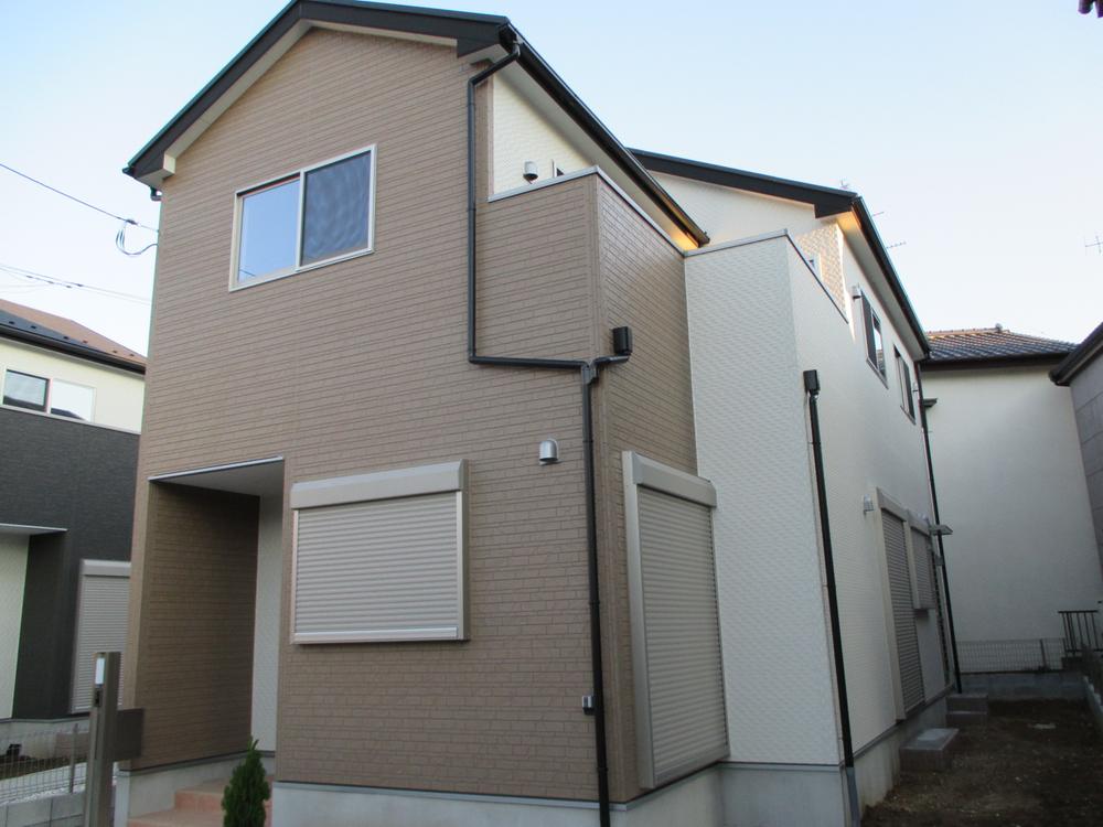 Local appearance photo. Good siding outer wall have