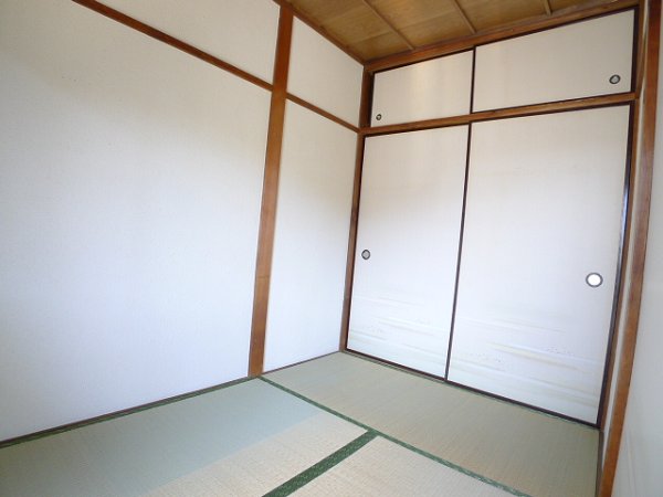 Other room space. Japanese-style tatami 3