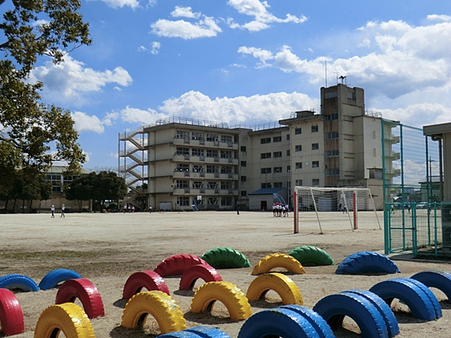 Primary school. 126m to Matsudo Municipal Mutsumi second elementary school (elementary school)