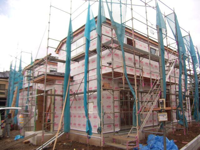 Local appearance photo. Building 2