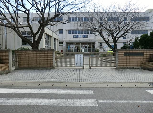 Primary school. 257m to Matsudo City Southern Elementary School