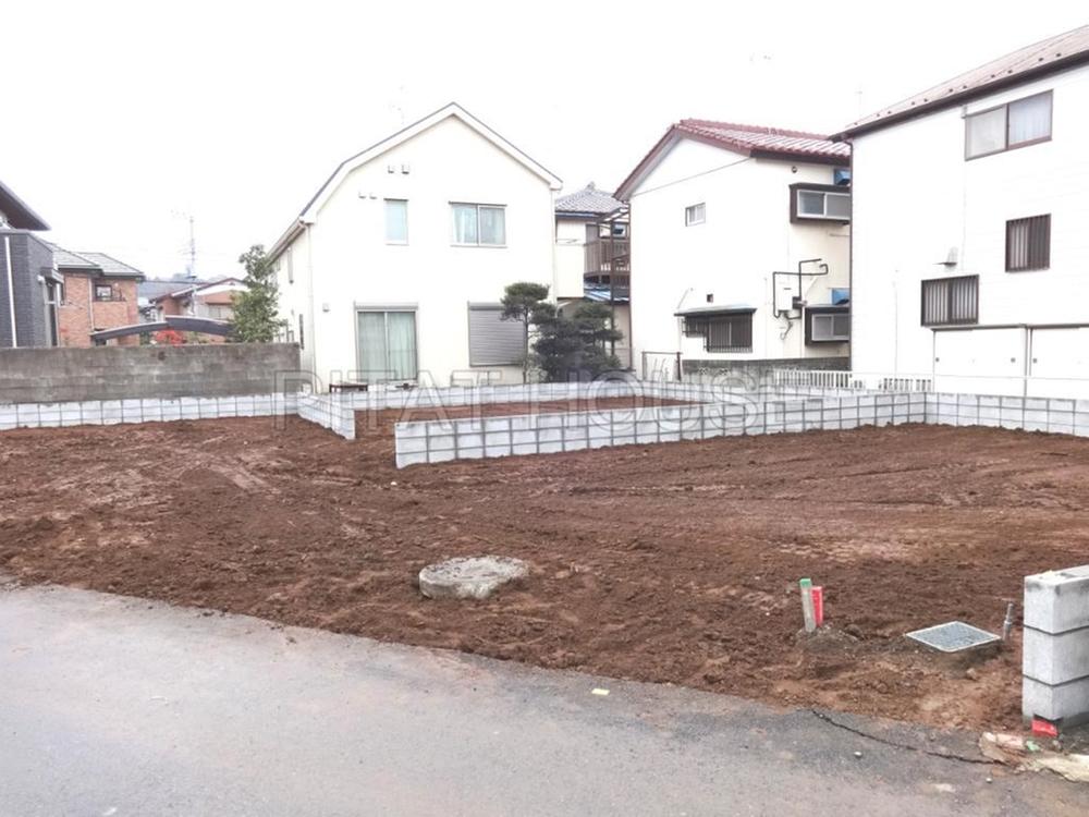 Local appearance photo.  [local] New homes all three buildings sale within walking distance of Matsudo Station