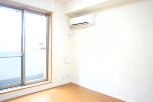 Living and room. Hot summer is the air-conditioned rooms ・ Comfortable even in cold winter! ! 