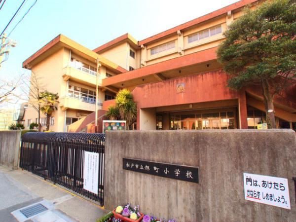 Primary school. 1130m to Matsudo TatsuAsahi cho Elementary School
