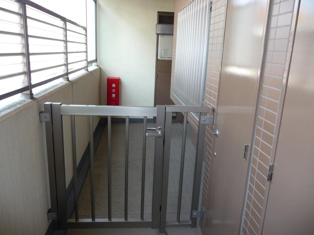 Other.  ◆ Also spacious and private porch.