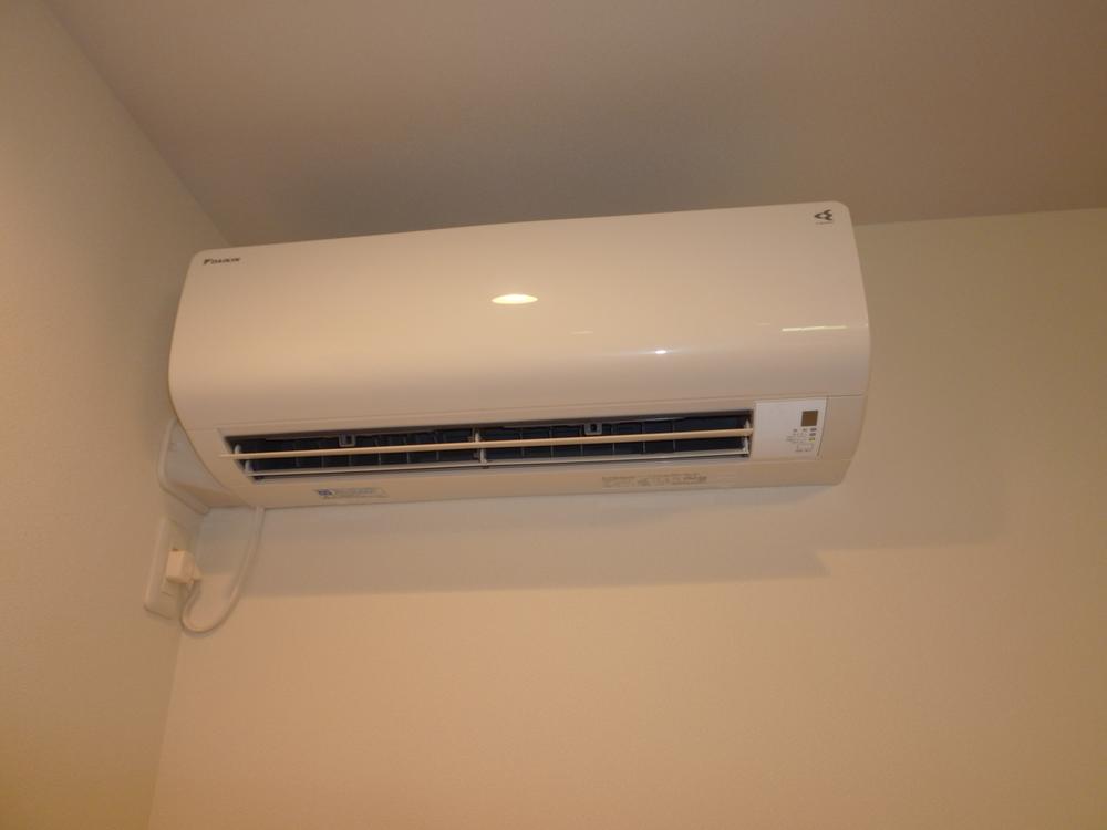 Cooling and heating ・ Air conditioning. LDK ・ The master bedroom is already air-conditioning equipment.