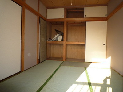 Living and room. Japanese-style room 6 Pledge closet 1 between a half