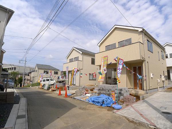 Local photos, including front road