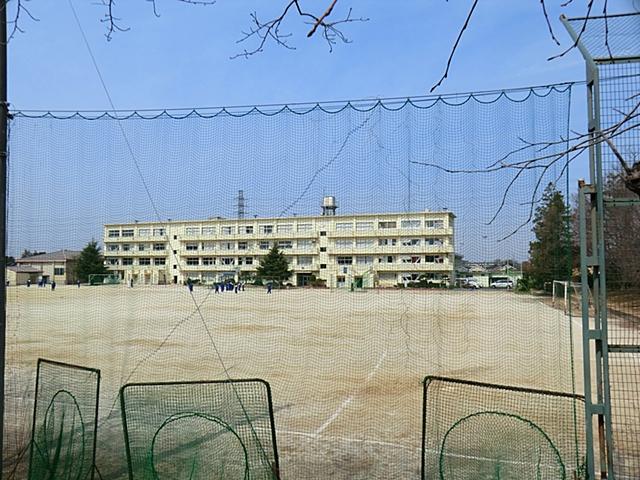 Junior high school. 580m to Matsudo Municipal Kurigasawa junior high school