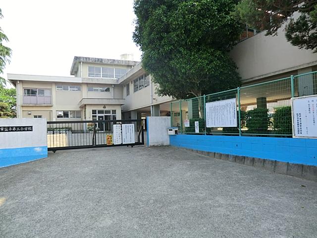 Primary school. Matsudo Municipal Tokiwadaira third elementary school