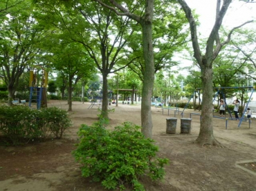 park. 751m until Shinmatsudominami park (park)
