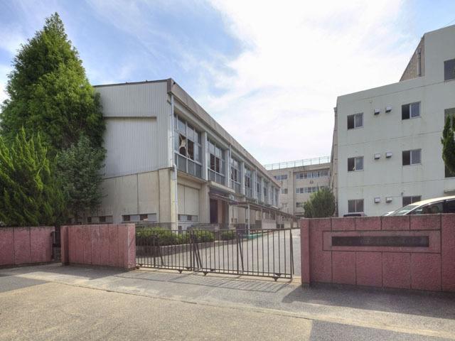 Junior high school. Matsudo Municipal Shinmatsudominami 400m up to junior high school