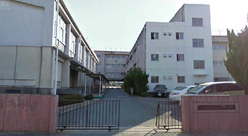 Junior high school. Shinmatsudominami 350m until junior high school