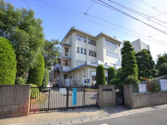 Primary school. 600m to Matsudo Matsugaoka Elementary School