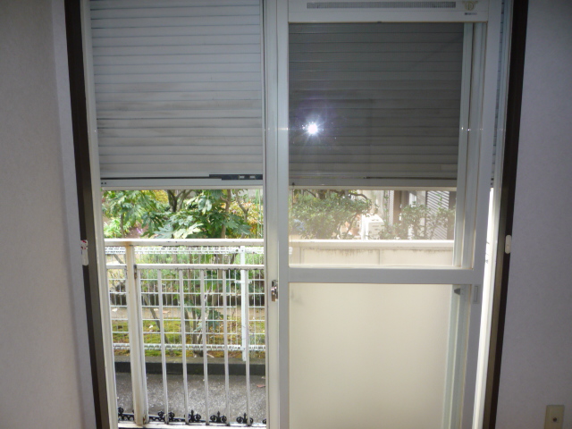 Security. Peace of mind living in the first floor Security with shutter