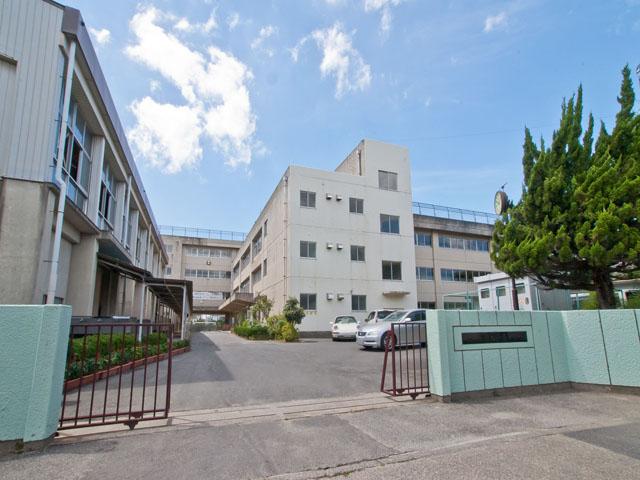 Junior high school. Matsudo Municipal Shinmatsudominami 400m up to junior high school
