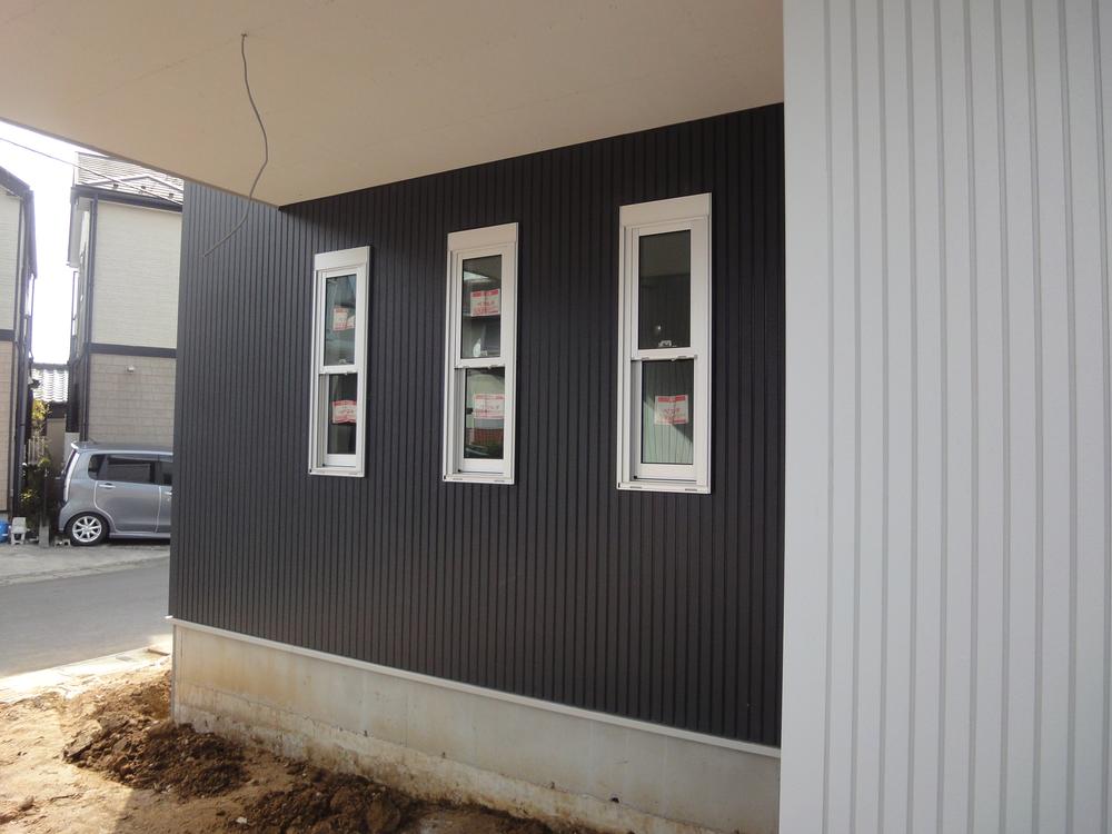 Parking lot. Built-in garage will protect your precious car from wind and rain.