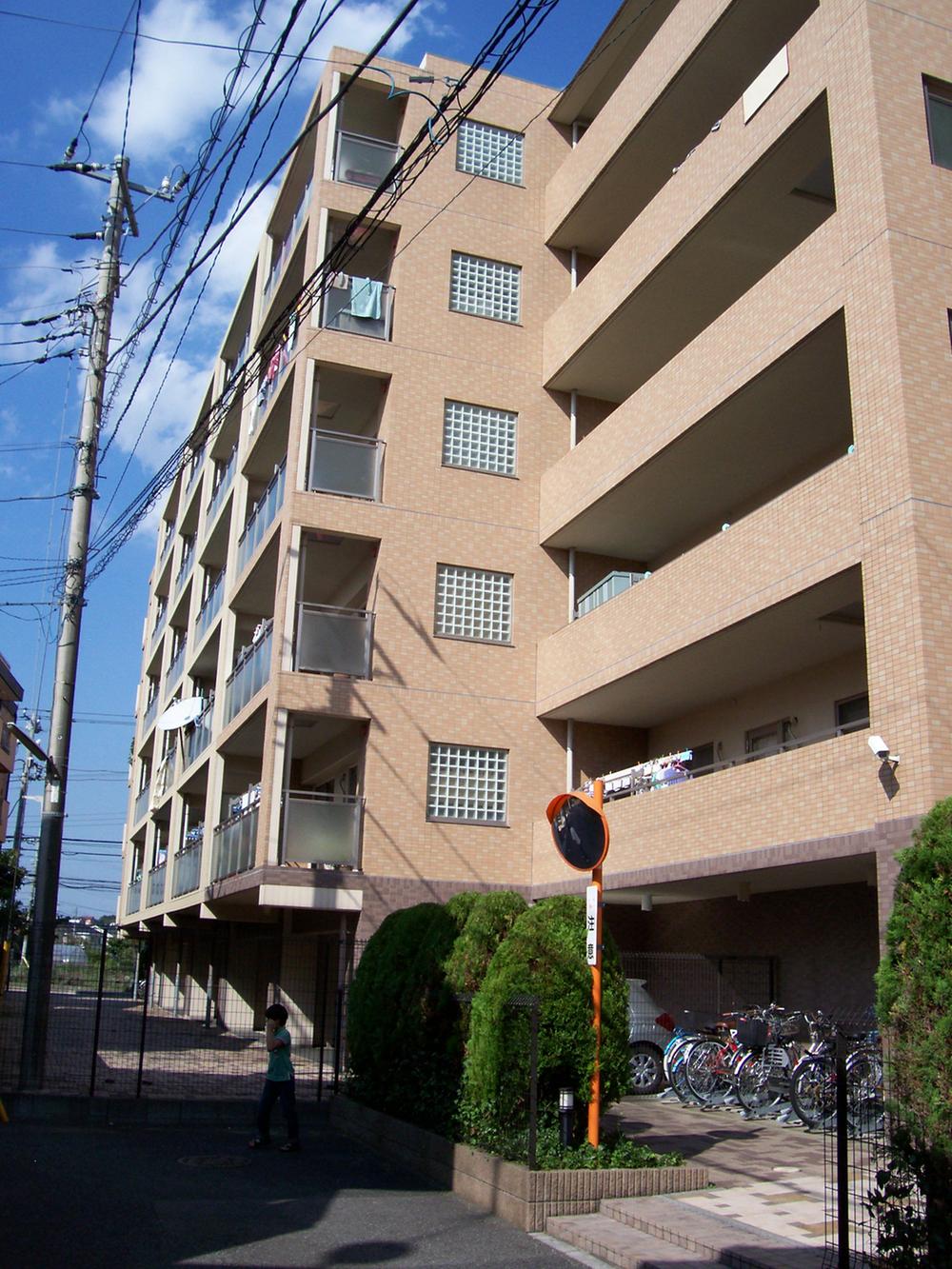 Local appearance photo