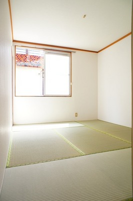 Living and room. Japanese-style room 6 Pledge of calm atmosphere