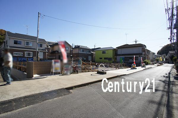 Local photos, including front road. 11 / 20 shooting Foundation