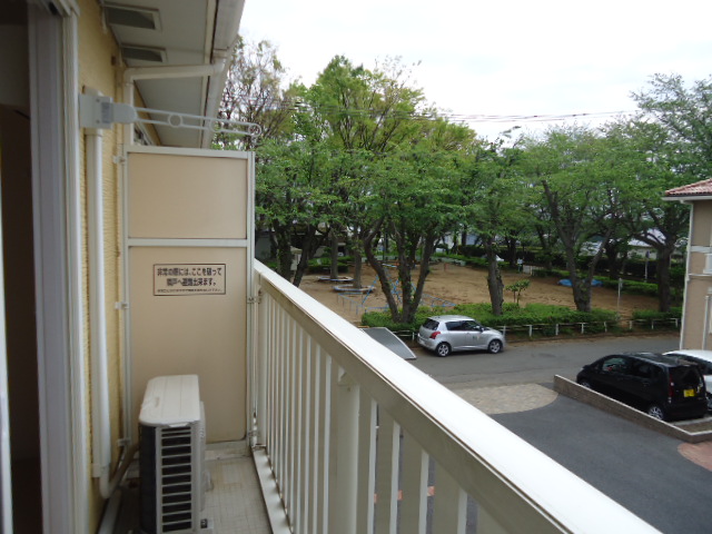 Balcony. Easy to dry a large balcony laundry