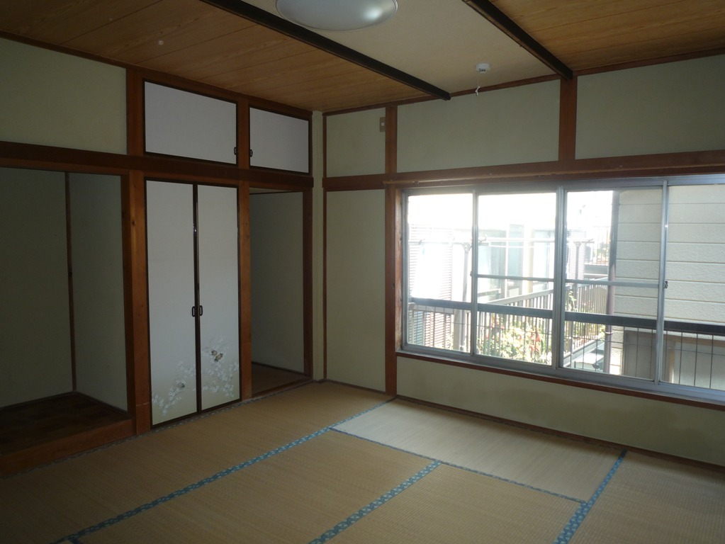 Living and room. Second floor Japanese-style room