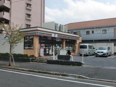 Convenience store. Seven-Eleven Matsudo Koganehara 4-chome up (convenience store) 340m