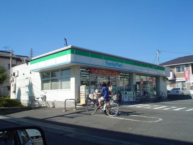 Convenience store. 420m to Family Mart (convenience store)