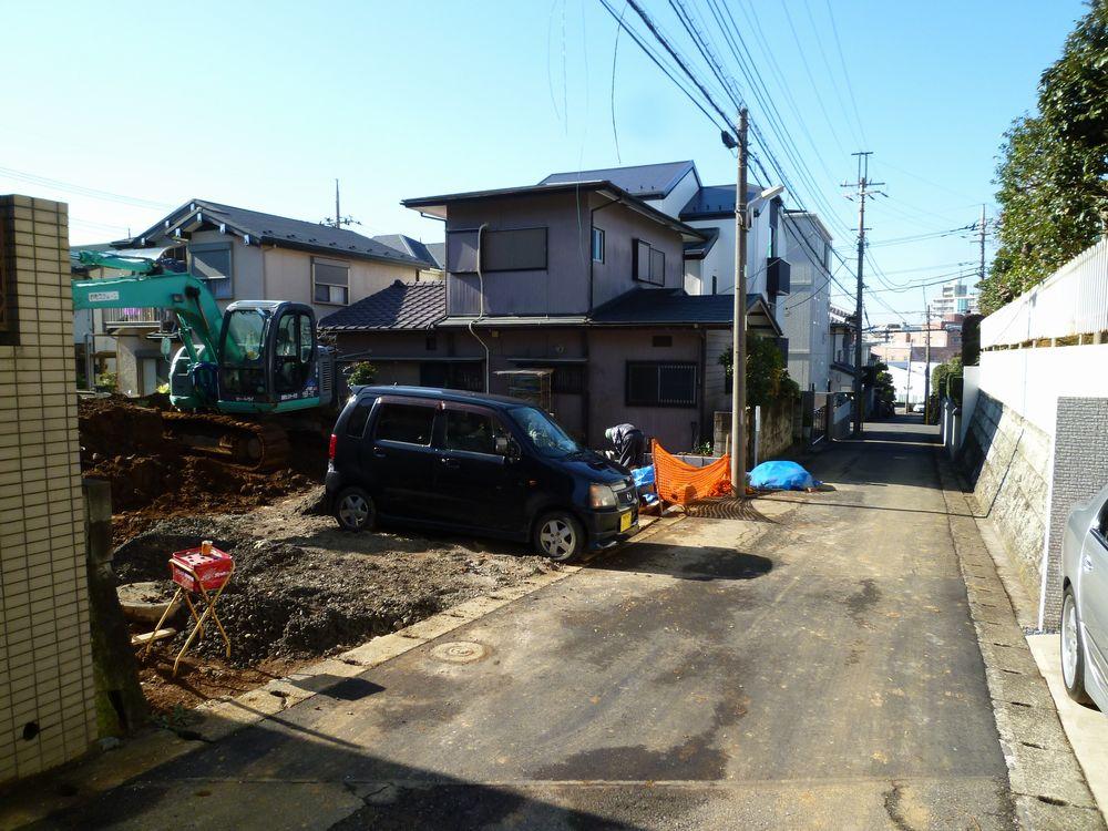 Local photos, including front road. ◆ Since it is a north-south road on both sides, Day is good!