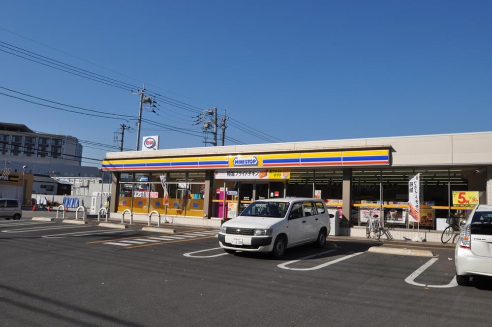 Convenience store. MINISTOP 723m to Matsudo Kanegasaku shop