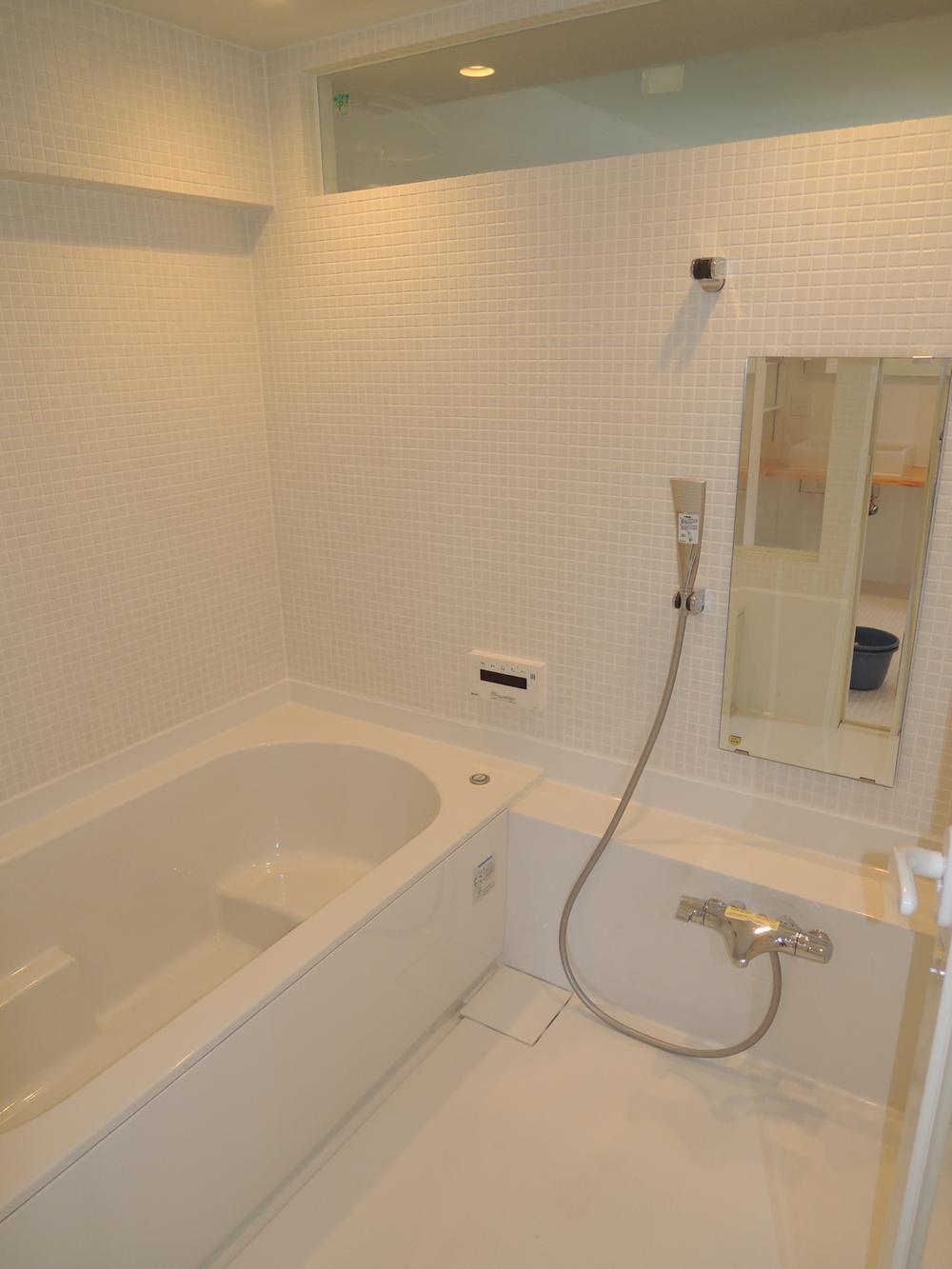 Bathroom.  [bathroom] 1.25 square meters spacious comfortable bathroom. Guests can enjoy a slow bus time in the sitz bath corresponding bathtub.
