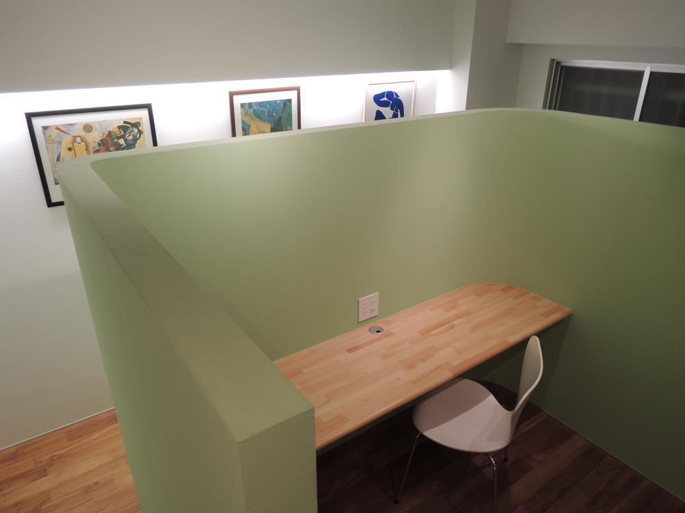 Other introspection.  [Den] It is a space that can be used for multi-purpose as a space of study and hobbies.