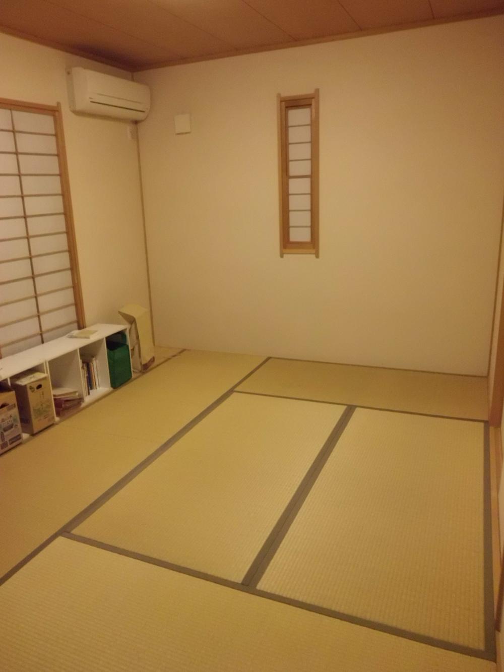 Non-living room. Spacious calm Japanese-style room