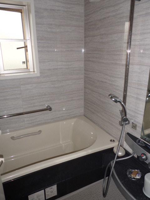 Bathroom. Indoor (July 2013) Shooting