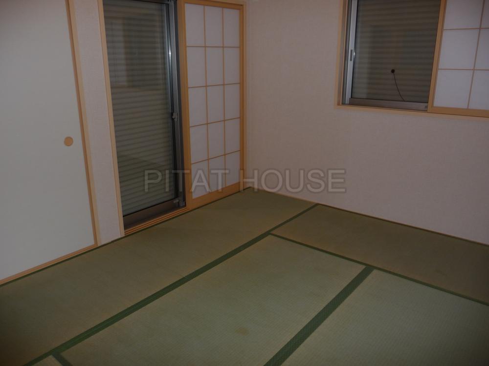 Non-living room.  ◆ It will calm and there is a tatami room.