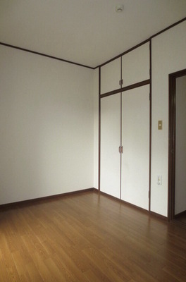 Living and room. It is muted colors of the room. 