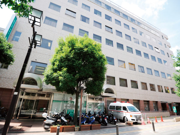 Surrounding environment. General Hospital where many of the medical courses, a 3-minute walk away is aligned. Designated as emergency hospital (New Tokyo hospital / About 210m ・ A 3-minute walk)