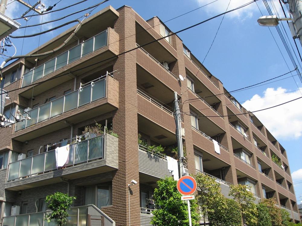 Local appearance photo