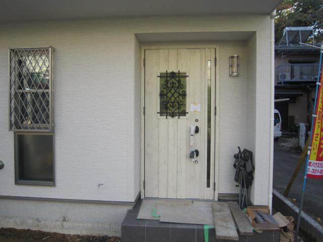 Local appearance photo. Stylish entrance door (antique)